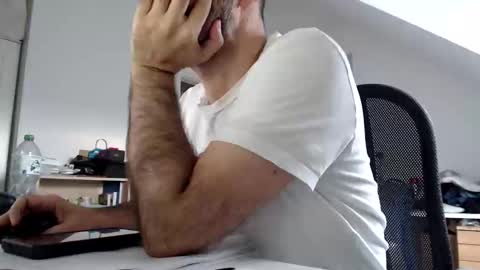 Snapshot of aylinniyerim chatting on 26, 11, 2025 aylinniyerim online show from 26, 11, 2025