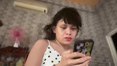 aymkyline online show from 19, 4, 2026