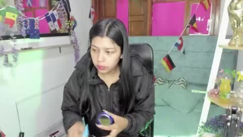 Snapshot of aysha_winxs chatting on 19, 6, 2026 Aysha online show from 19, 6, 2026