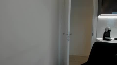 Ayumi online show from 11, 2, 2025