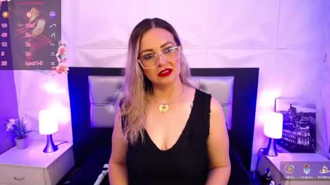 Azahara online show from 11, 6, 2026