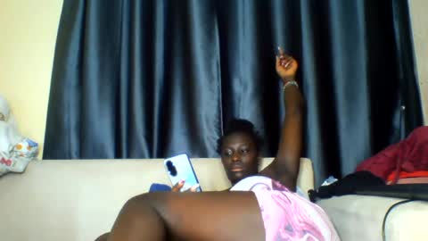 Snapshot of azaelia_iris chatting on 1, 6, 2026 azaelia_iris online show from 1, 6, 2026