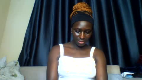 azaelia_iris online show from 3, 7, 2026