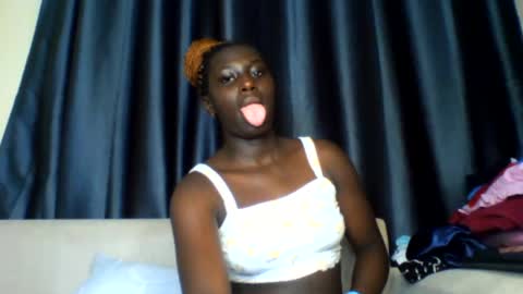 azaelia_iris online show from 16, 7, 2026