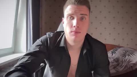 Snapshot of azazelmax chatting on 19, 9, 2025 azazelmax online show from 19, 9, 2025