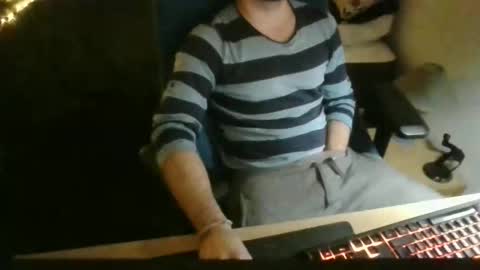 Snapshot of azdert2100 chatting on 11, 2, 2026 azdert online show from 11, 2, 2026