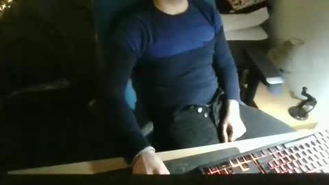 Snapshot of azdert2100 chatting on 13, 2, 2026 azdert online show from 13, 2, 2026