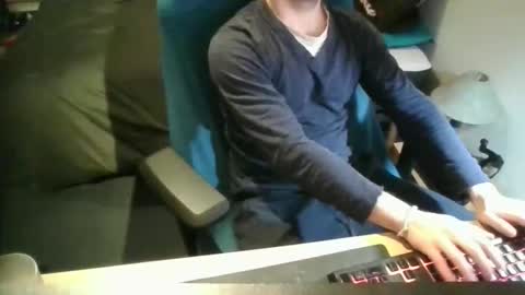 Snapshot of azdert2100 chatting on 1, 3, 2026 azdert online show from 1, 3, 2026