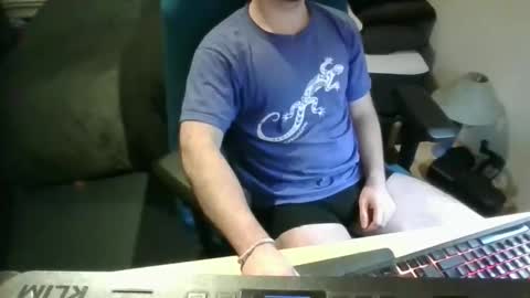 Snapshot of azdert2100 chatting on 27, 3, 2026 azdert online show from 27, 3, 2026