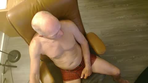 Mike online show from 23, 4, 2026