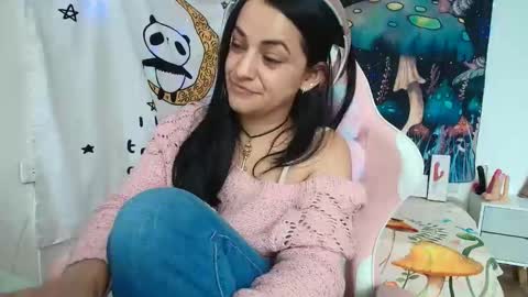 Azucena R online show from 27, 4, 2026