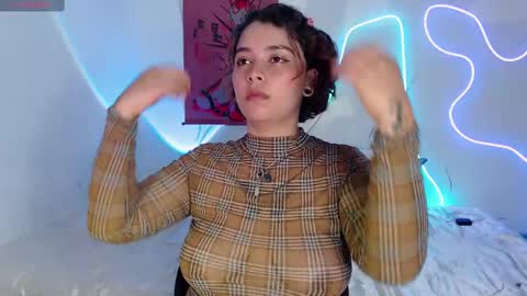 Azul Bernarld online show from 15, 12, 2024