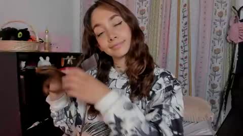 azumi saan online show from 10, 7, 2026