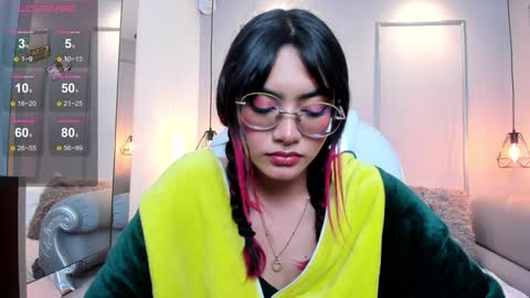 Azura online show from 11, 1, 2025