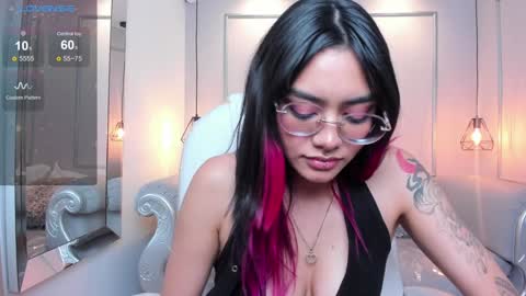 Azura online show from 16, 1, 2025