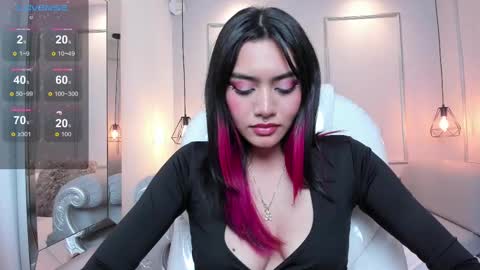 Azura online show from 24, 2, 2025