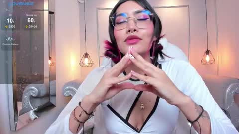 Azura online show from 1, 3, 2025