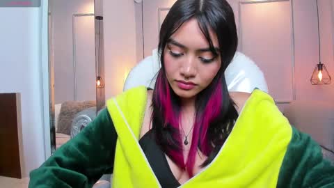 Azura online show from 11, 3, 2025