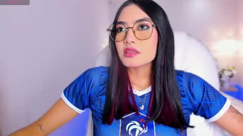 Azura online show from 9, 7, 2026