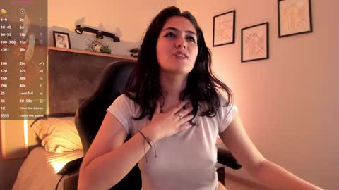 Azurra  online show from 12, 9, 2025