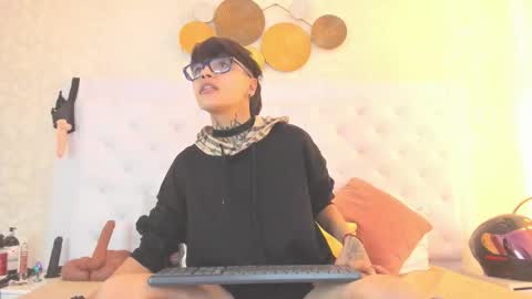 Snapshot of b3k_afrodict chatting on 29, 10, 2025 Anny online show from 29, 10, 2025