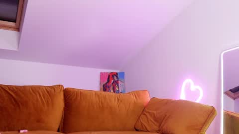 Alessia online show from 4, 8, 2026