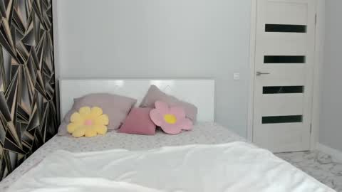 Monica online show from 23, 4, 2026