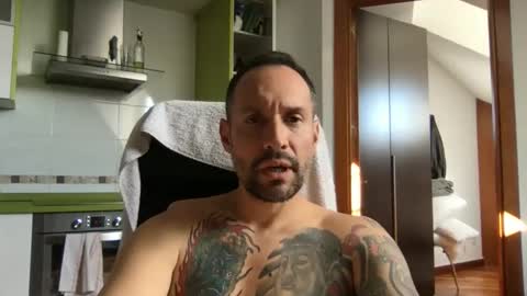 Snapshot of babakeror chatting on 4, 5, 2026 BKR online show from 4, 5, 2026