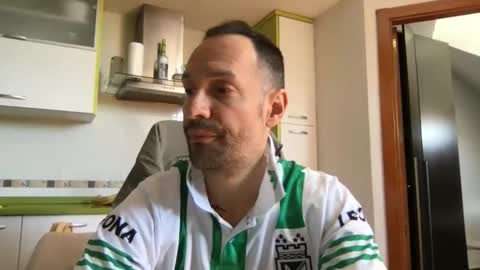 Snapshot of babakeror chatting on 8, 6, 2026 BKR online show from 8, 6, 2026