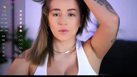 Snapshot of babbyaisha chatting on 14, 9, 2025 Inna online show from 14, 9, 2025