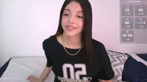 Snapshot of babeblair chatting on 29, 5, 2026 Queen B online show from 29, 5, 2026
