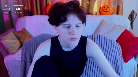 Snapshot of babees_eva chatting on 21, 10, 2025 Sweety Eva online show from 21, 10, 2025