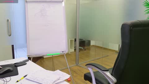 Olivia and Lexi online show from 12, 3, 2025