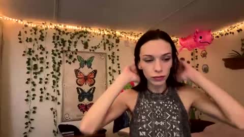 Snapshot of babiifern chatting on 11, 1, 2025 Fern Browning online show from 11, 1, 2025