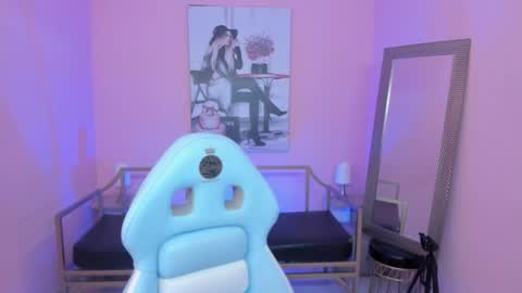 baby_cat_x online show from 12, 3, 2026