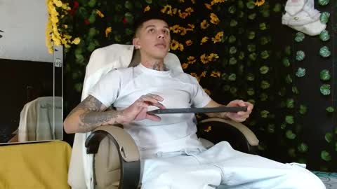 OF GxoXabs online show from 17, 12, 2024