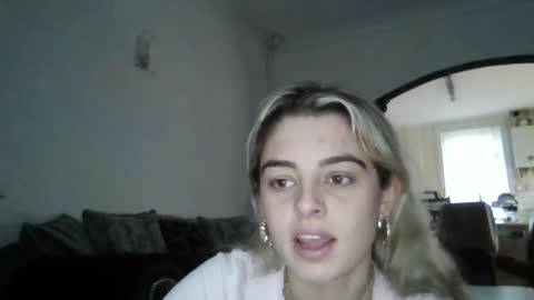 baby_girls2224 online show from 13, 1, 2026