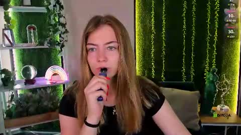 Snapshot of baby_hotte chatting on 23, 7, 2026 baby online show from 23, 7, 2026
