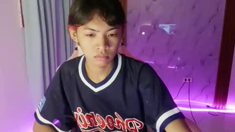 baby_kel online show from 12, 4, 2026