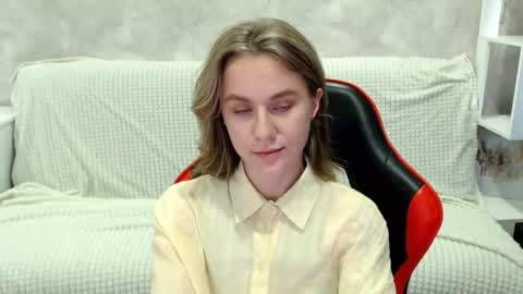 baby_kitte online show from 19, 9, 2025