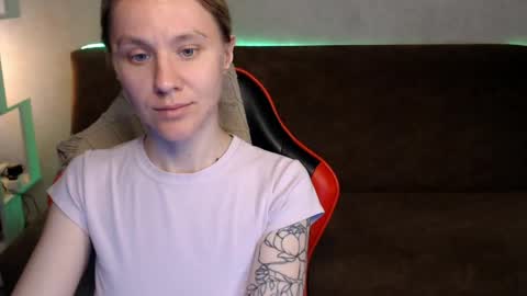 Snapshot of baby_kitte chatting on 11, 5, 2026 baby_kitte online show from 11, 5, 2026