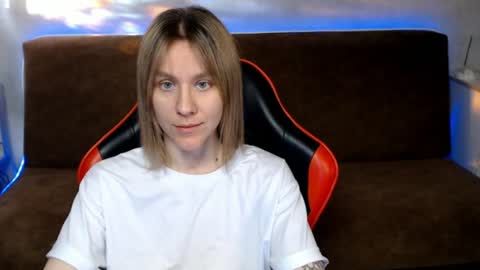 baby_kitte online show from 20, 6, 2026