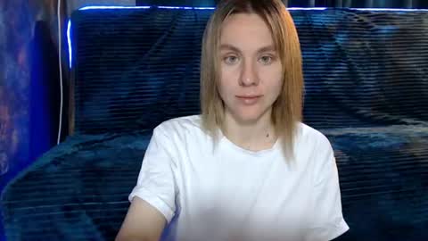 baby_kitte online show from 10, 7, 2026