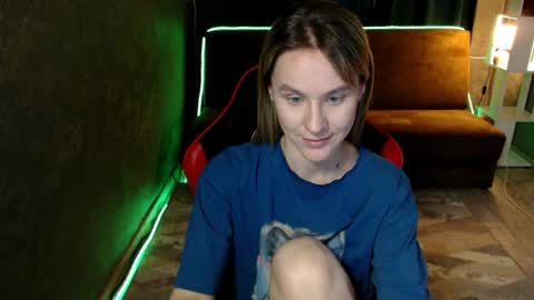 baby_kitte online show from 14, 7, 2026