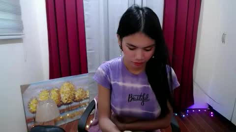Snapshot of baby_love143 chatting on 27, 5, 2026 sky online show from 27, 5, 2026