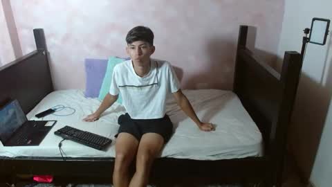 baby_noaht online show from 4, 5, 2026