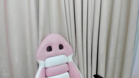 Karla  online show from 10, 9, 2025