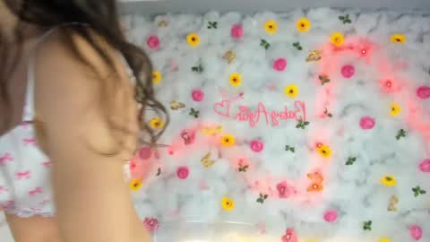 Aylin  online show from 31, 1, 2025