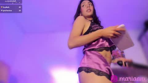 Snapshot of babychaos_ chatting on 16, 10, 2025 Mariana online show from 16, 10, 2025