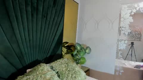 Snapshot of babyemily18_ chatting on 27, 5, 2026 Emily online show from 27, 5, 2026